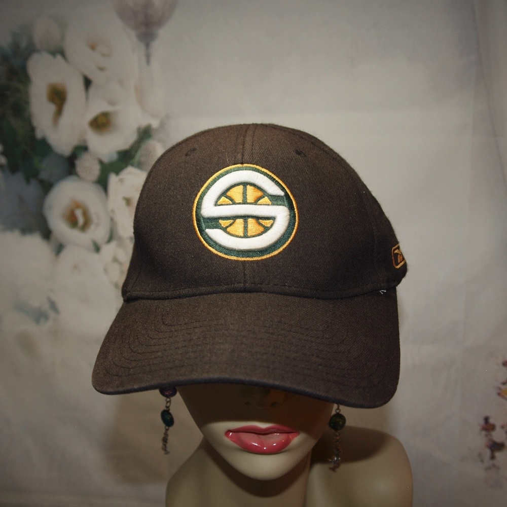 Seattle Super Sonics Hat NBA Reebok Select Series  Embroidered Baseball Cap